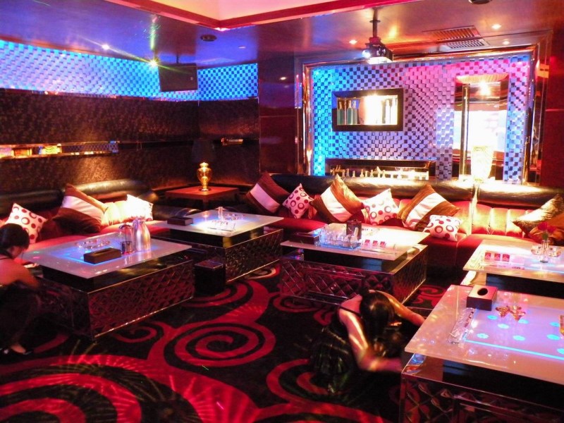 自贡商务ktv预订指南-自流井区ktv预订